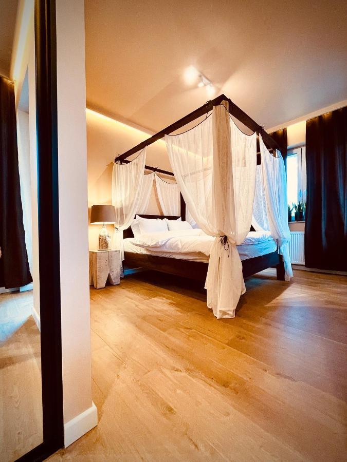Uniejow Apartments Bagian luar foto