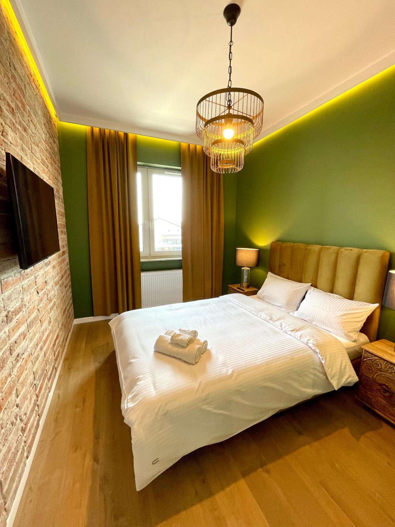 Uniejow Apartments Bagian luar foto